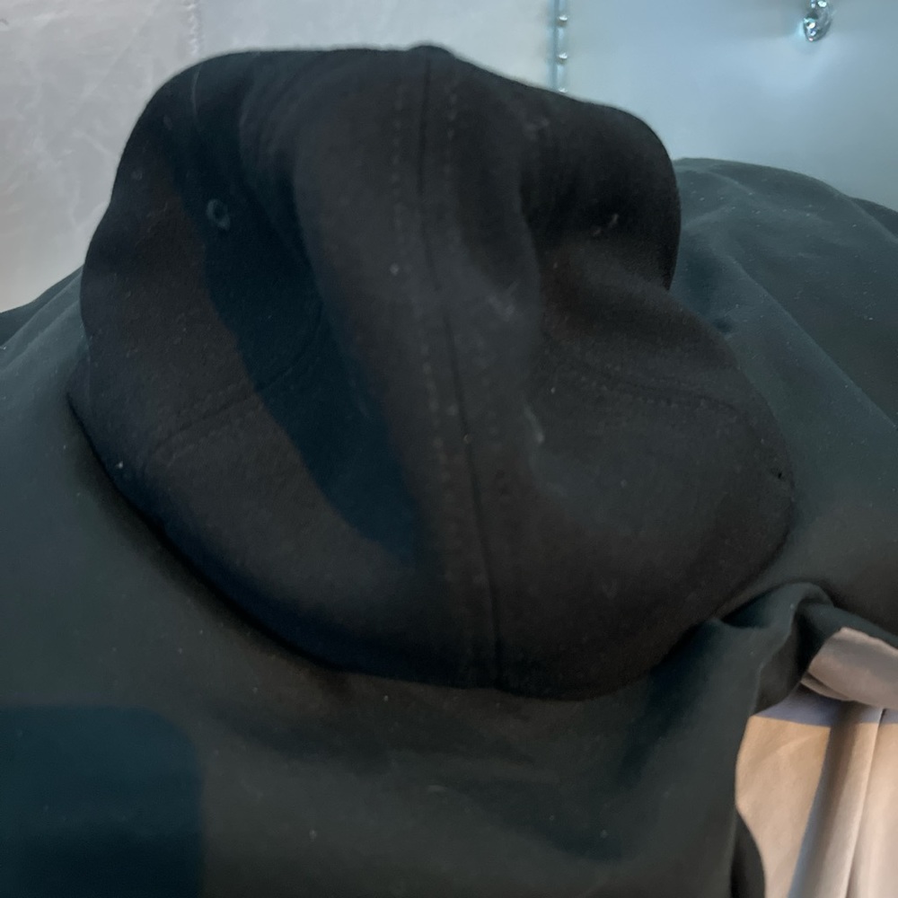 Volcom hat - Picture 2 of 2